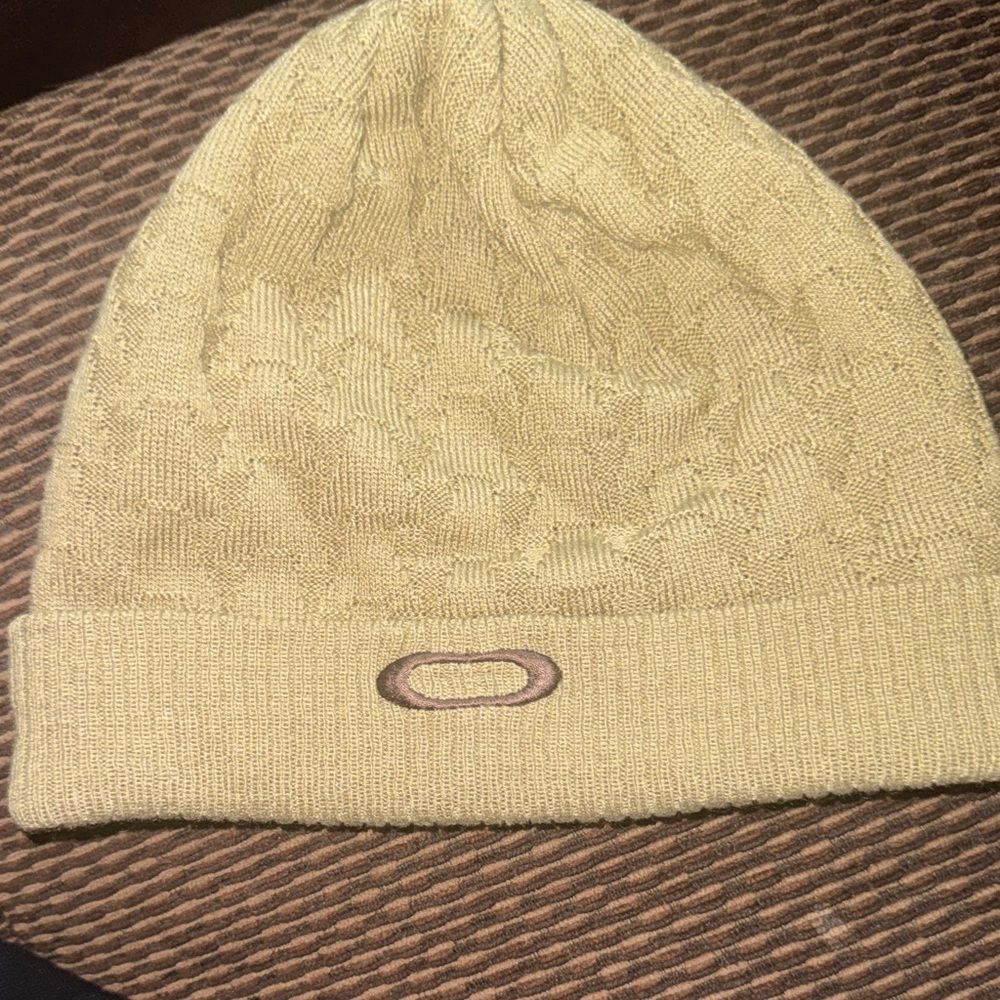 Y2K Oakley beanie